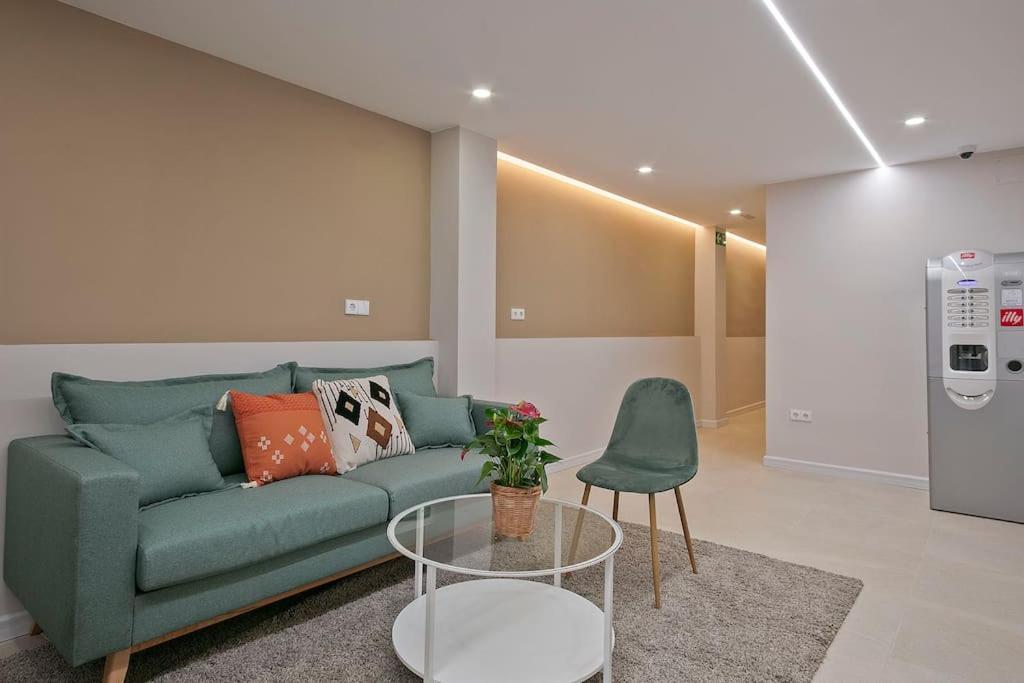 Your Home- Apartment Camp Nou 2A Оспиталет-де-Льобрегат Экстерьер фото